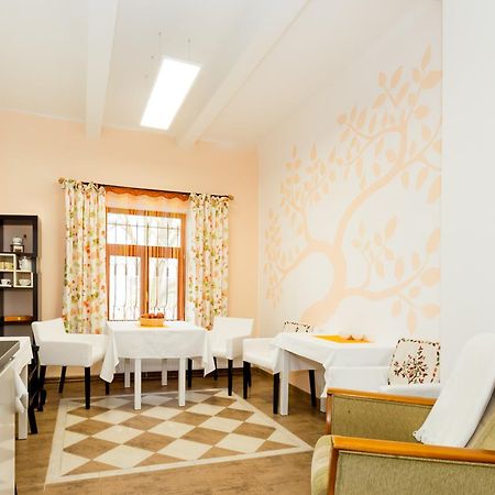 Pstrossova Vila - U Klasterni Zahrady Бехине Экстерьер фото